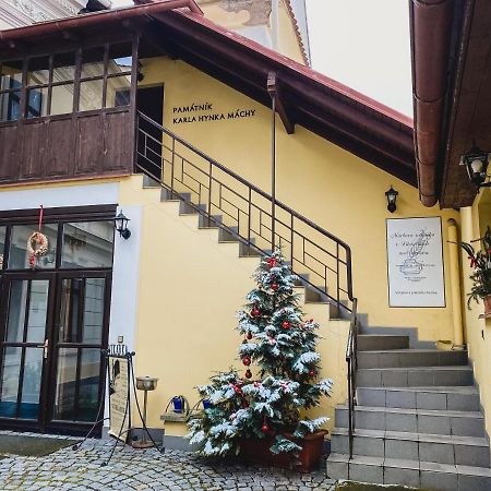 Vinarna Vikarka Hotel Litomerice Exterior photo